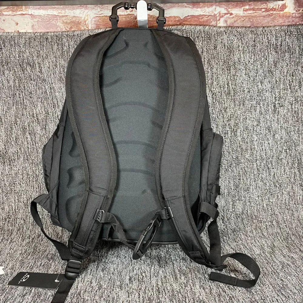Oakley VSL Icon Backpack Blackout FOS901774 NWT Laptop Tactical Travel Bag 150
